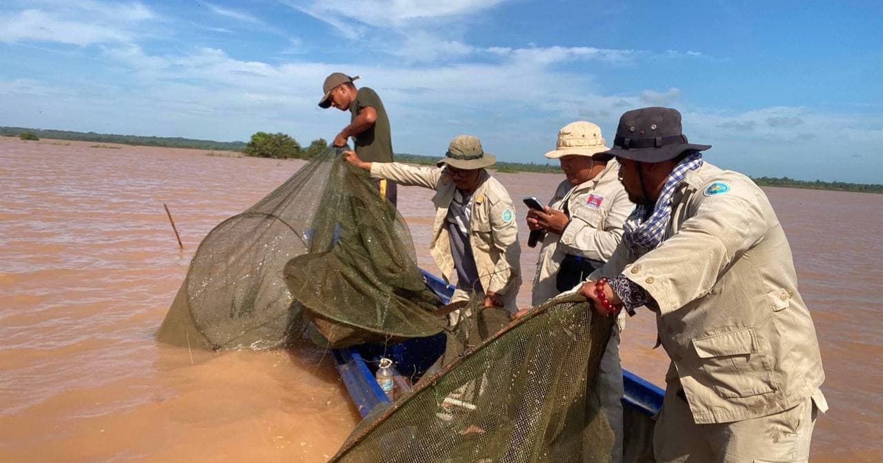 មន្ត្រីខណ្ឌរដ្ឋបាលជលផលកំពង់ចាម បង្ក្រាបបទល្មើស ២ករណី  ក្នុងភូមិសាស្ត្រស្រុកកំពង់សៀម
