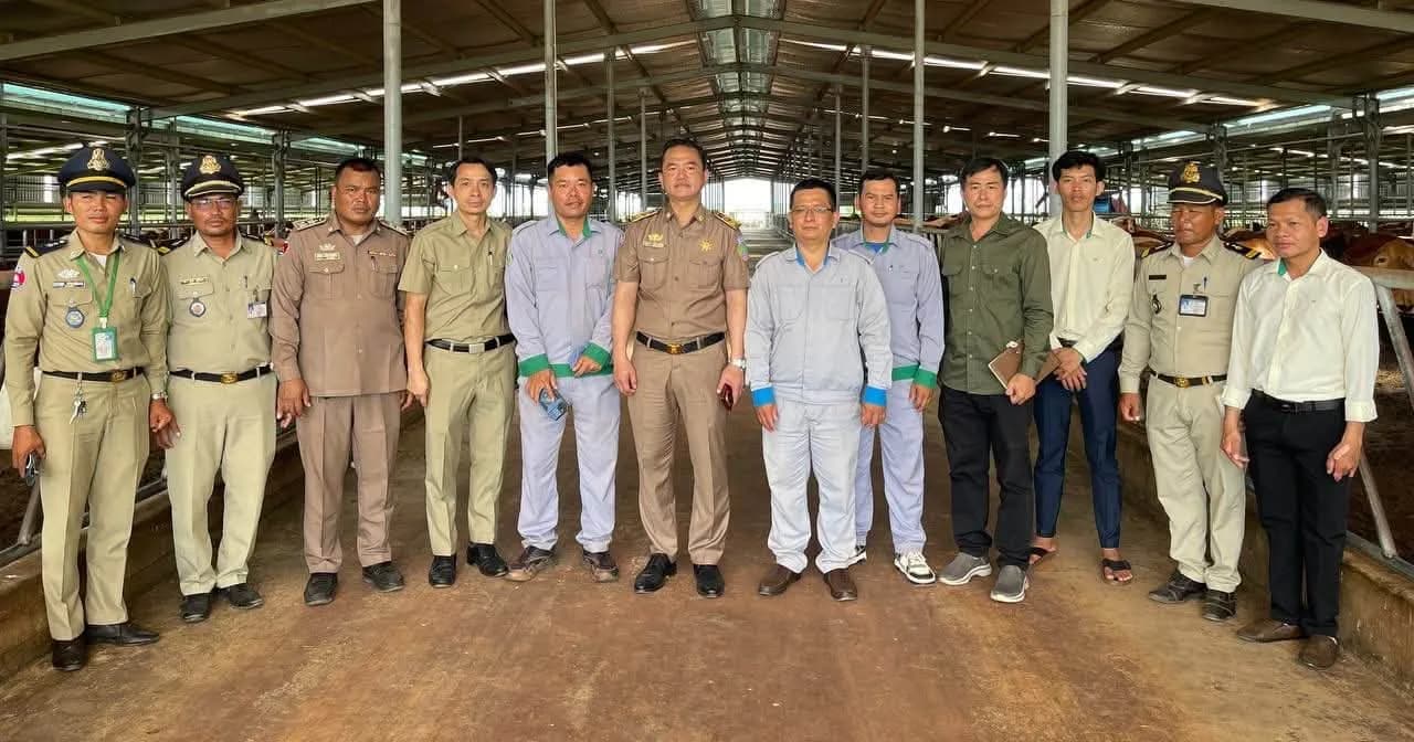 ឯកឧត្តម សាម សុជាង អភិបាលរងខេត្តរតនគិរី នៅថ្ងៃទី២០ ខែកក្កដា ឆ្នាំ២០២៦ បានបន្តដឹកនាំមន្រ្តីជំនាញ ចុះត្រួតពិនិត្យការបញ្ចេញកាកសំណល់រឹង ឬបង្ហូរសំណល់រាវ នៅក្រុមហ៊ុន ហ័ង អាញ អណ្តូងមាស ស្ថិតនៅស្រុកកូនមុំ ខេត្តរតនគិរី។