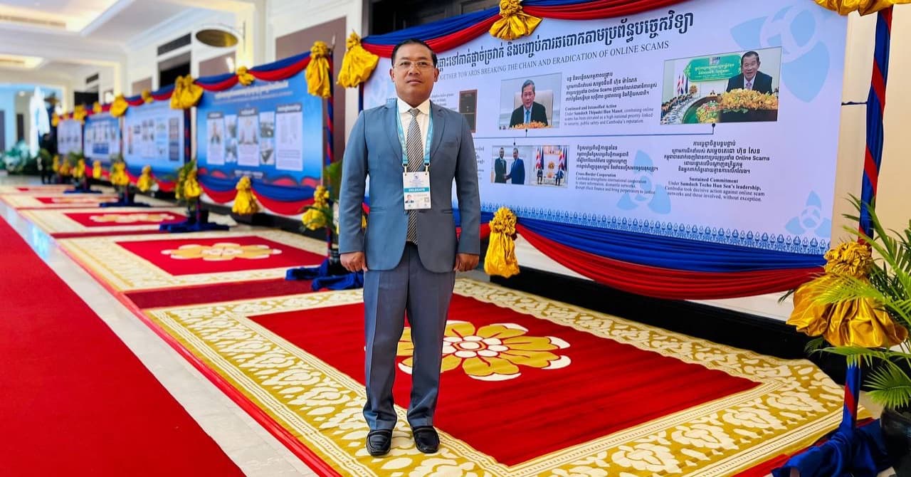 ឯកឧត្តម ហ៊ឹម សុទិត្យា៖ ការតាំងពិព័រណ៍រូបថតក្នុងសន្និសីទអន្តរជាតិ បង្ហាញពីឆន្ទៈរបស់កម្ពុជាក្នុងការបោសសម្អាតការឆបោកតាមប្រព័ន្ធបច្ចេកវិទ្យា និងស្តារកេរ្តិ៍ឈ្មោះជាតិ