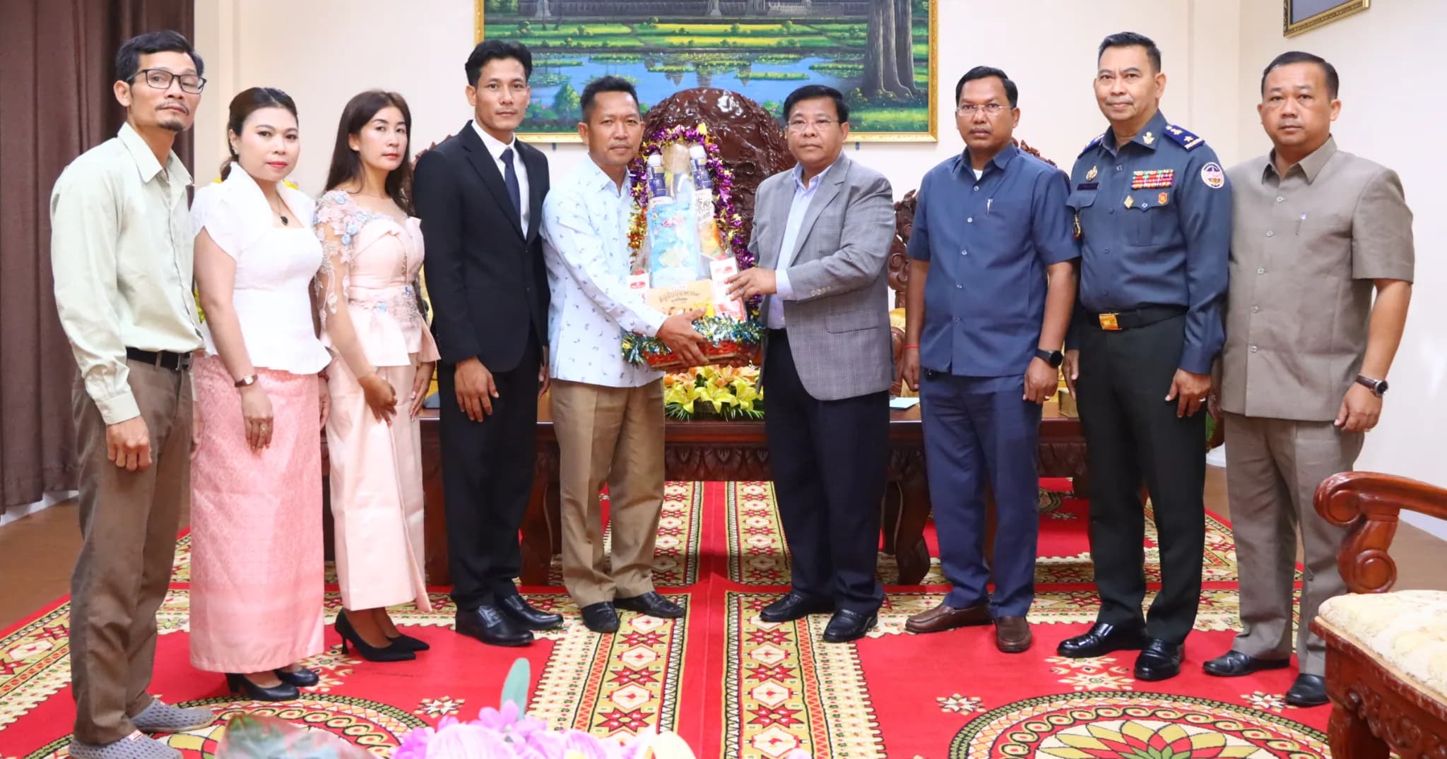អភិបាលខេត្តមណ្ឌលគិរី អនុញ្ញាតិឱ្យក្រុមការងារសមាគមសហព័ន្ធ យុវជនសេដ្ឋកិច្ចក្រៅប្រព័ន្ធប្រចាំខេត្តមណ្ឌលគិរី ចូលជួបសម្តែងការគួរសម និងពិភាក្សាការងារ
