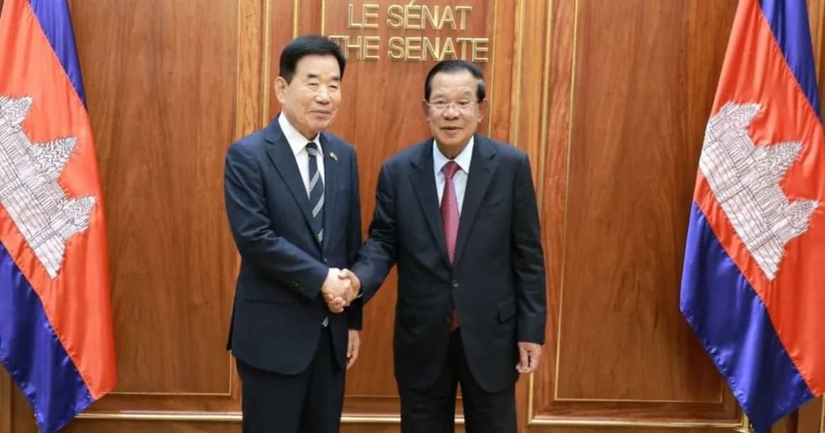សម្តេចតេជោ ហ៊ុន សែន ប្រមុខរដ្ឋស្តីទី អនុញ្ញាតឱ្យអតីតប្រធានរដ្ឋសភាកូរ៉េខាងត្បូង ចូលជួបសម្តែងការគួរសម